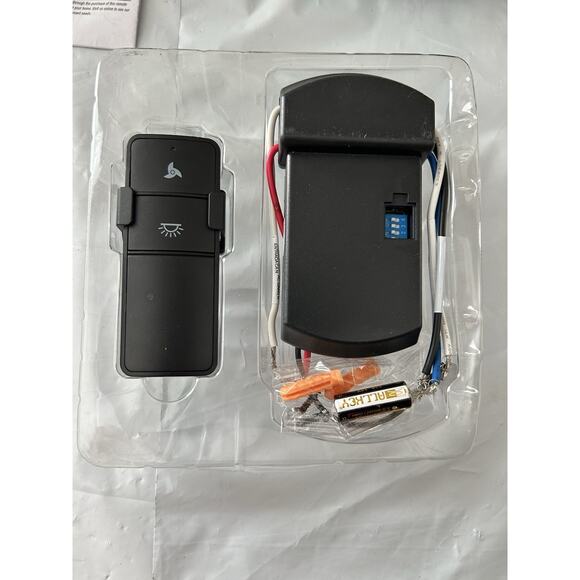 Hampton Bay UNIVERSAL 3-speed Ceiling Fan Remote Control - Picture 6 of 8